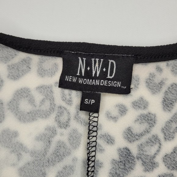 New Women Design Leopard Print Peplum Top Size S - Picture 5 of 6